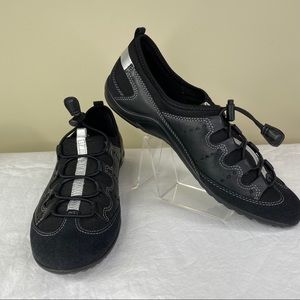 Ecco black sneakers elastic toggle laces N…
